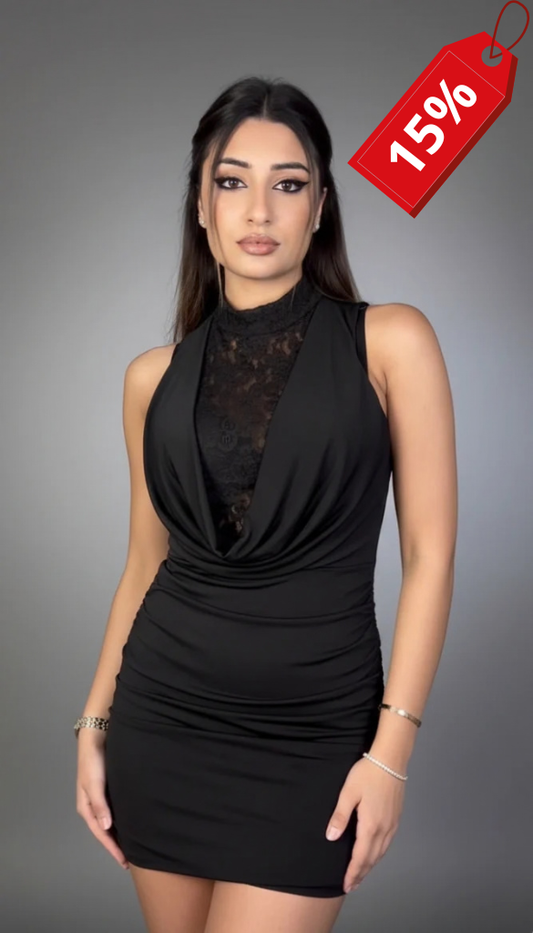 Ефектна рокля с дантелно бюстие