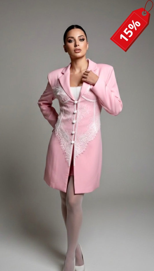 Комплект с дантелени детайли