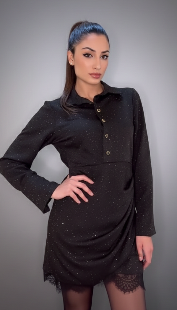 Рокля с дантела