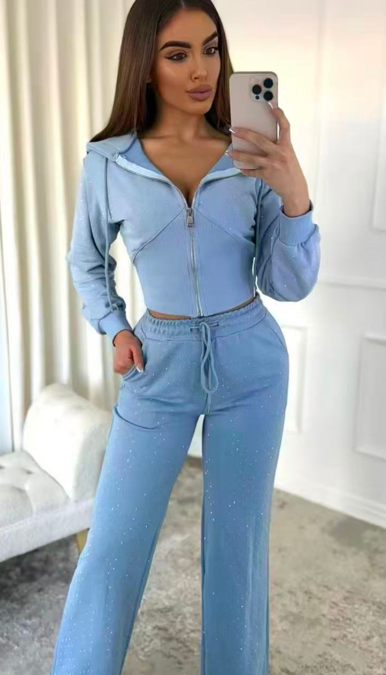 Ежедневен сет на две части