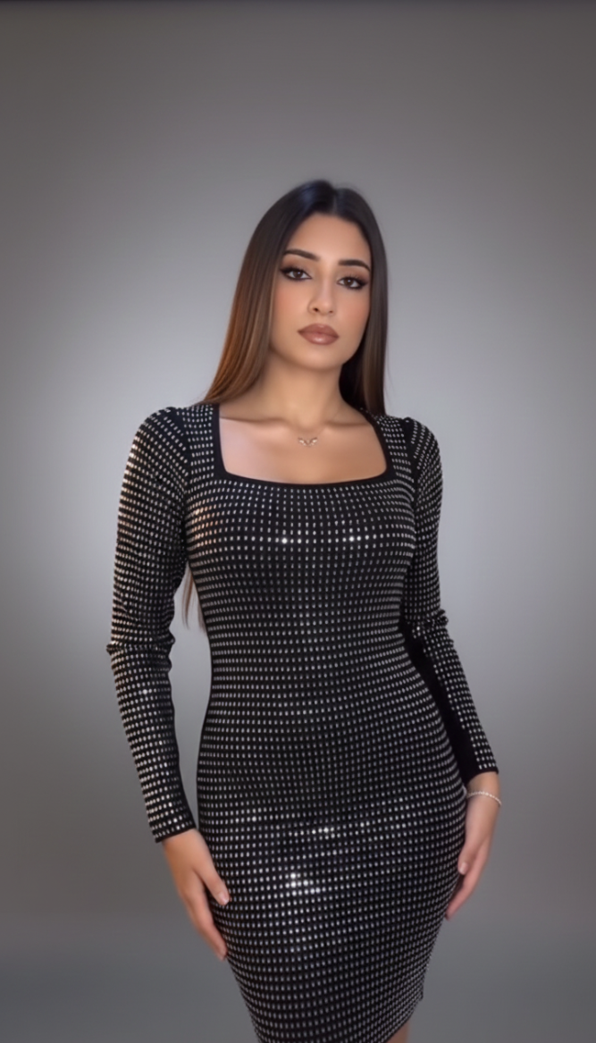 Рокля с камъни