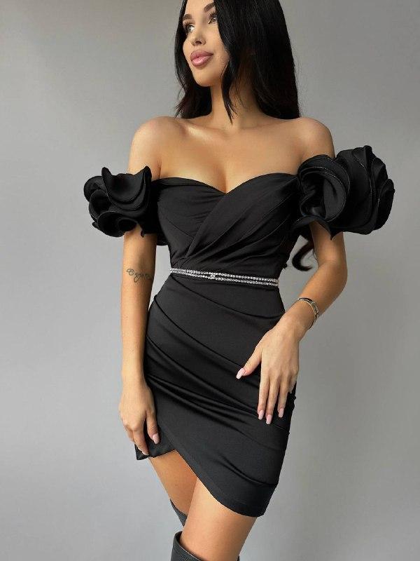 Стенена ефектна рокля